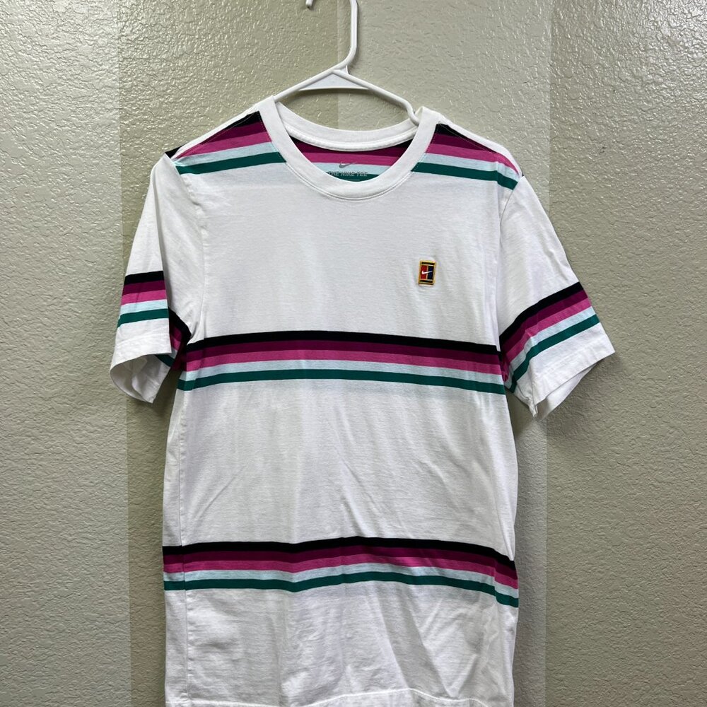 Men's Nike "The Nike Tee" Short Sleeve Striped T-Shirt Size - Medium